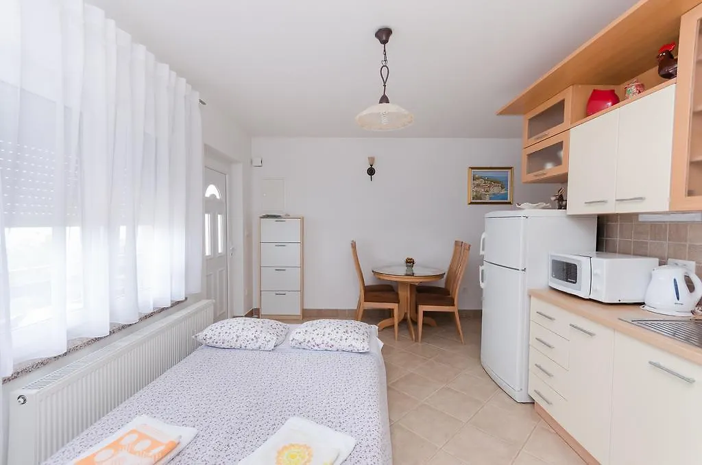 Apartment ZORKA Medveja 0*,  Kroatië